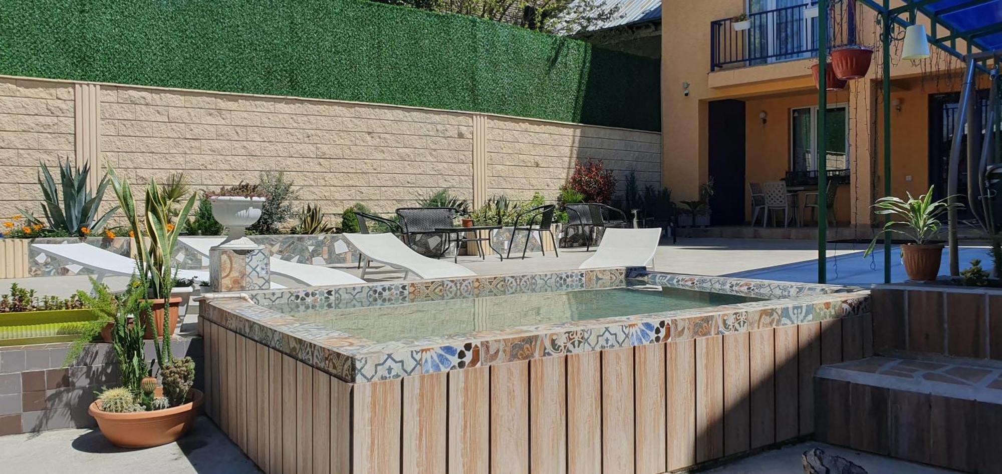 Hotel Hills In Old تبليسي المظهر الخارجي الصورة