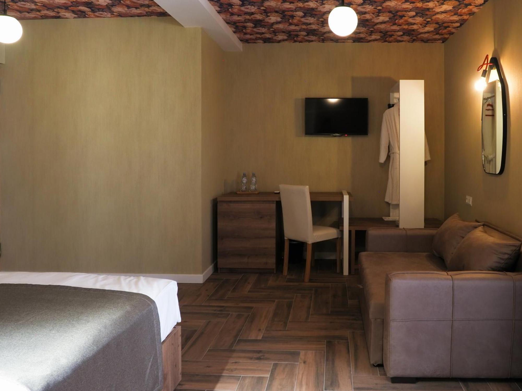 Hotel Hills In Old تبليسي المظهر الخارجي الصورة