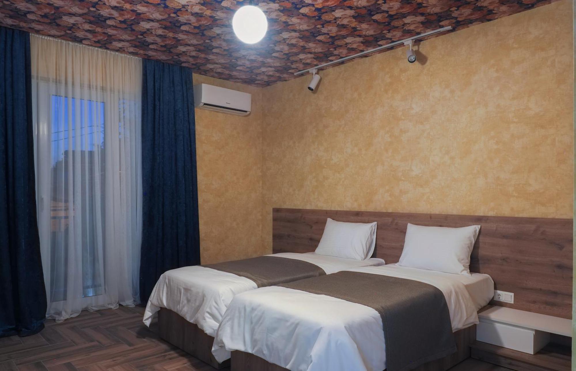 Hotel Hills In Old تبليسي المظهر الخارجي الصورة